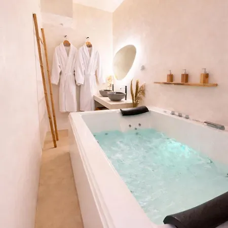 Meey With Private Apartament